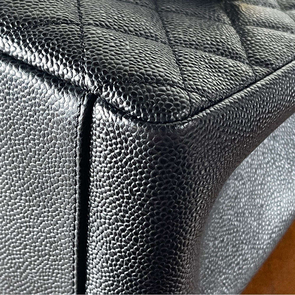 Chanel Black Caviar Grand Shopping Tote - Picture 5 of 16